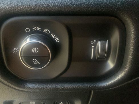 Used 2022 RAM 1500 Big Horn image 9