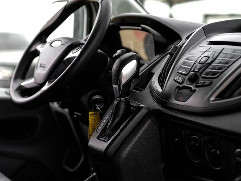 Used 2019 Ford Transit 250 130 Low Roof image 17