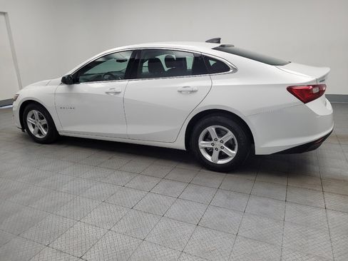 Used 2025 Chevrolet Malibu LS FWD image 3