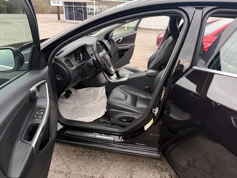 Used 2015 Volvo V60 T5 Premier image 37