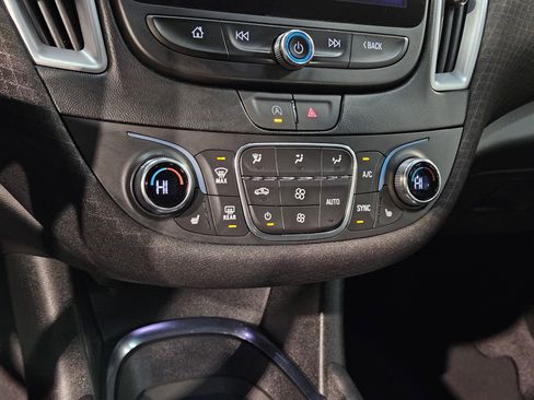 Used 2023 Chevrolet Malibu LT image 30