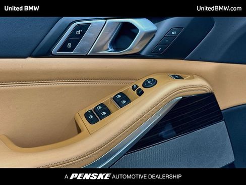 New 2026 BMW X5 xDrive40i w/ M Sport Package AWD/4WD image 3