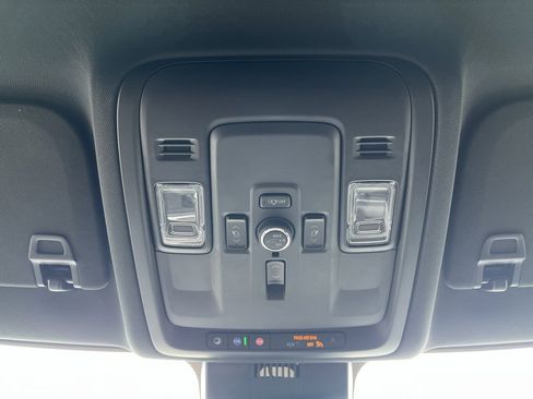 New 2025 Chevrolet Tahoe Premier image 21