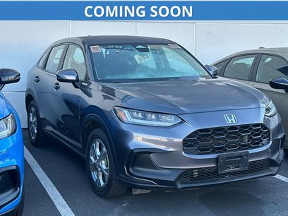 Used 2025 Honda HR-V LX