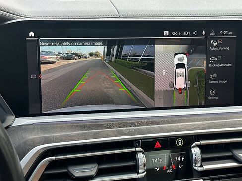 Used 2022 BMW X7 xDrive40i w/ Premium Package image 28