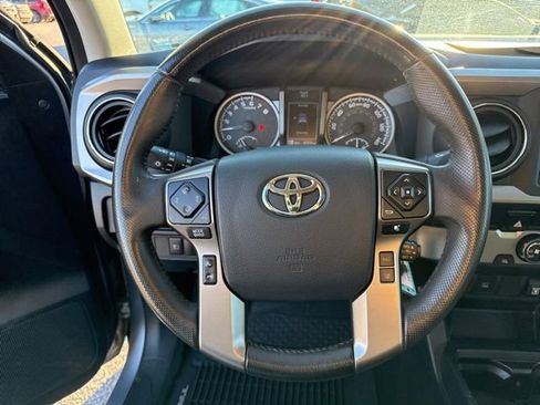 Used 2019 Toyota Tacoma SR5 image 25