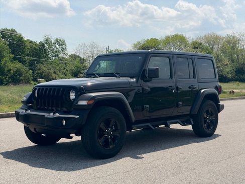 Used 2022 Jeep Wrangler Unlimited Sport AWD/4WD image 41