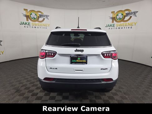Certified 2022 Jeep Compass Latitude w/ Convenience Group AWD/4WD image 9