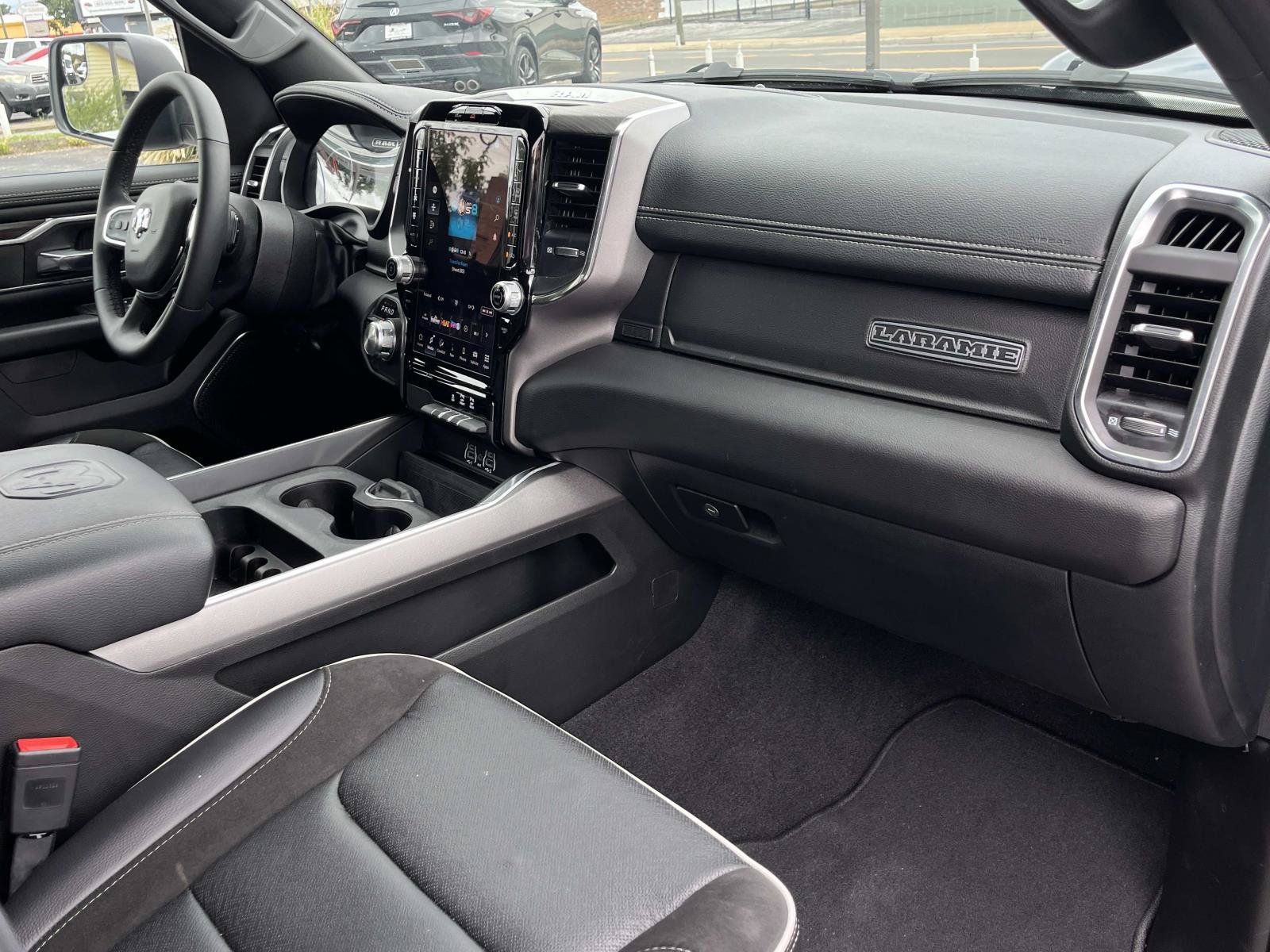 Used 2026 RAM 1500 Laramie AWD/4WD image 23