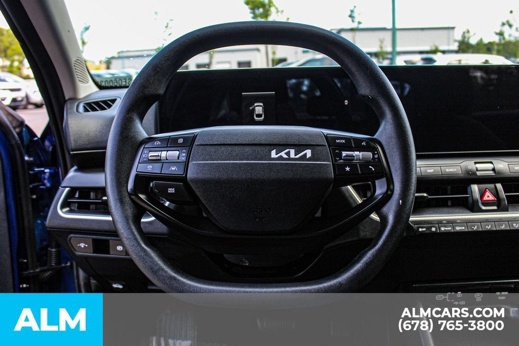 Used 2025 Kia K4 FWD image 23