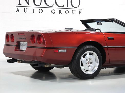 Used 1988 Chevrolet Corvette Only 12K Miles - Just Serviced image 70