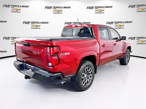 Used 2024 Chevrolet Colorado Z71 w/ Z71 Convenience Package 2 image 7
