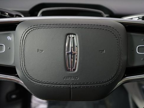 New 2026 Lincoln Nautilus Reserve AWD/4WD image 35