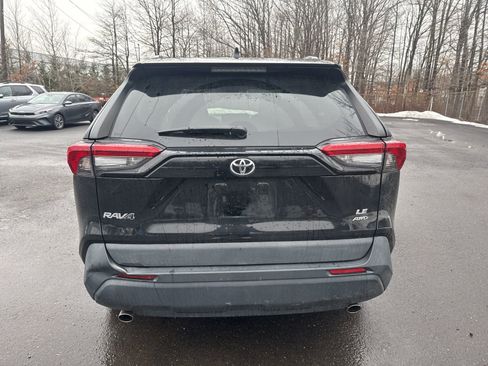 Used 2021 Toyota RAV4 LE w/ Carpet Mat Package (TMS) image 6