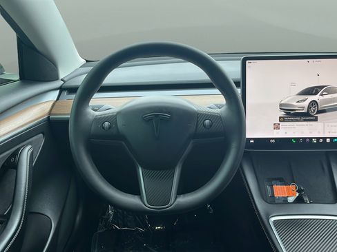 Used 2022 Tesla Model 3 Long Range AWD/4WD image 10