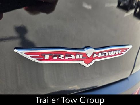 Used 2018 Jeep Cherokee Trailhawk w/ Quick Order Package 27L image 13