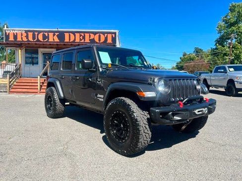Used 2020 Jeep Wrangler Unlimited Sport S AWD/4WD image 4