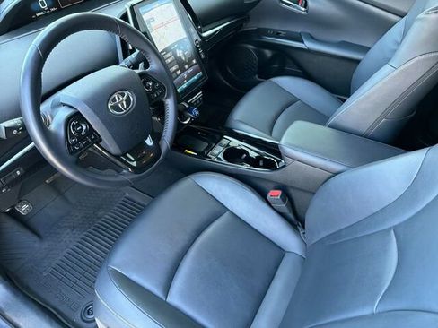 Used 2022 Toyota Prius Prime XLE FWD image 11