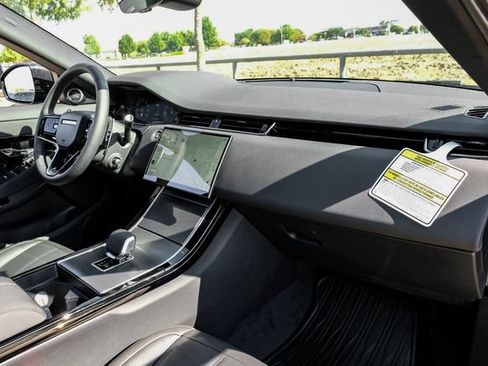 New 2026 Land Rover Range Rover Evoque S AWD/4WD image 19