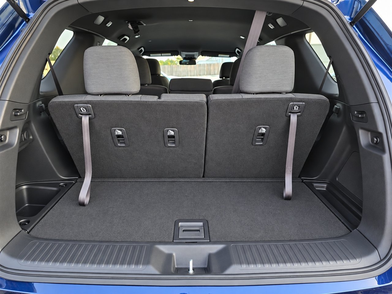 Used 2025 Honda Pilot Sport image 25