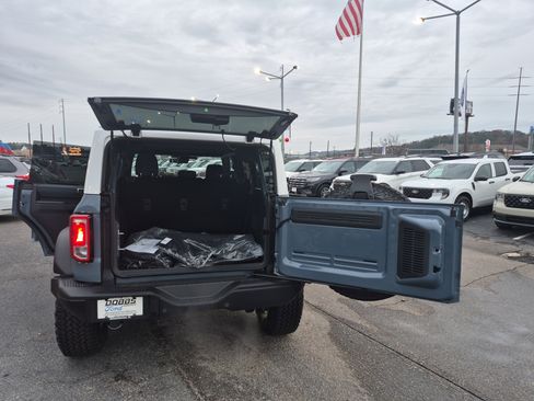 New 2025 Ford Bronco Heritage Edition image 15