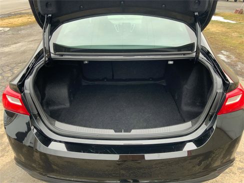 Used 2023 Chevrolet Malibu LT image 12