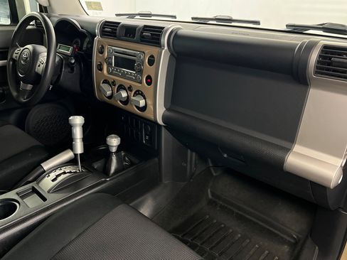 Used 2012 Toyota FJ Cruiser 4WD w/ TRD Sport Pkg image 23