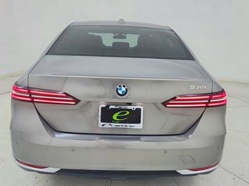 Used 2026 BMW 530i image 5