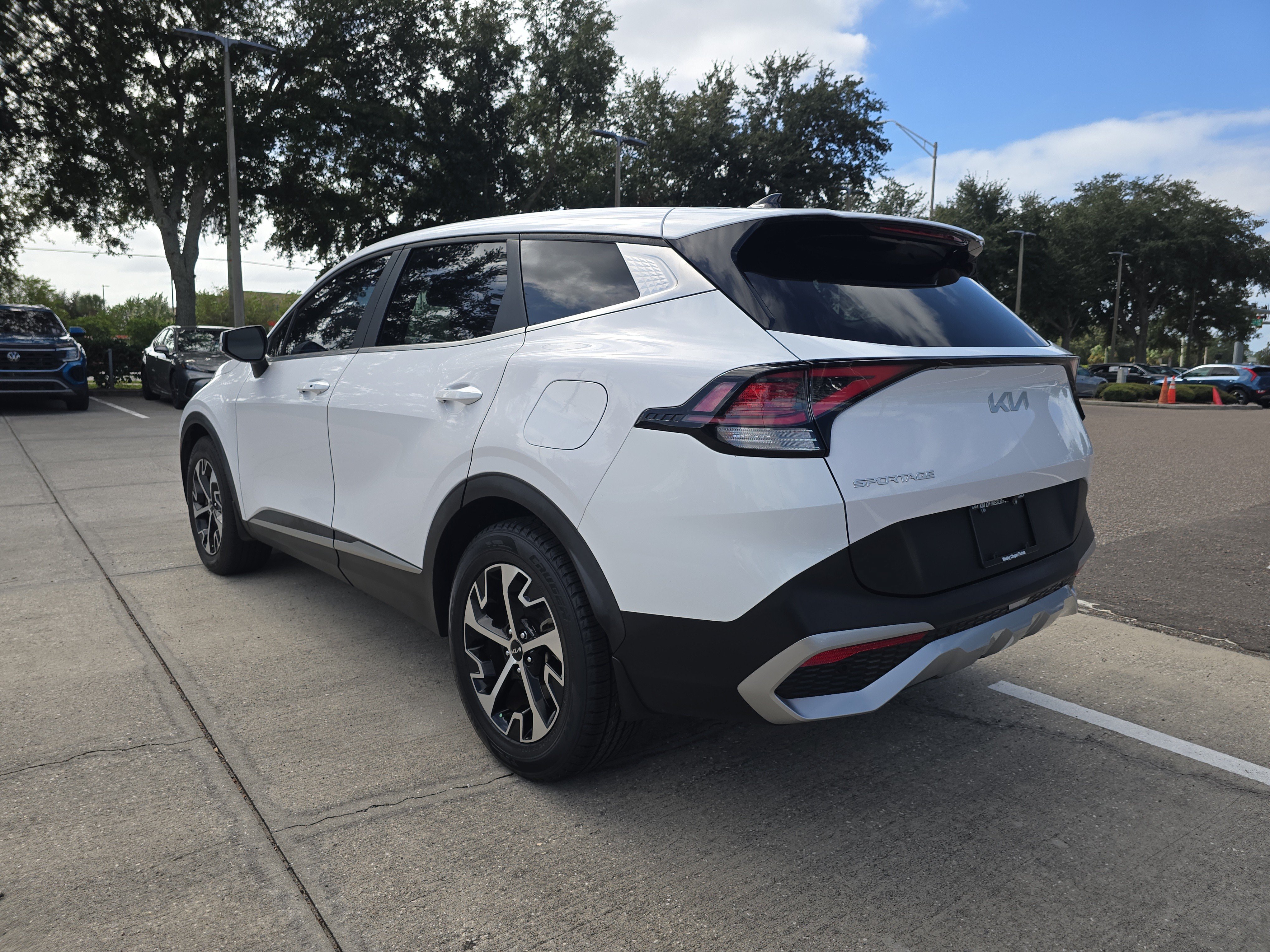 Certified 2023 Kia Sportage EX FWD image 5