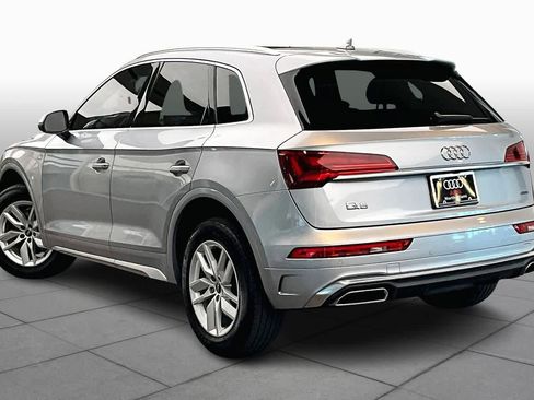Used 2023 Audi Q5 2.0T Premium w/ Convenience Package image 11