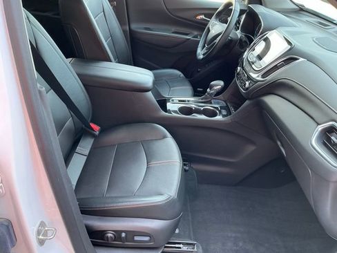 Used 2023 Chevrolet Equinox Premier AWD/4WD image 18