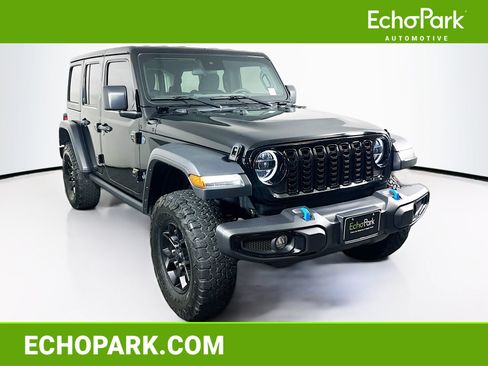 Used 2024 Jeep Wrangler Unlimited AWD/4WD image 1