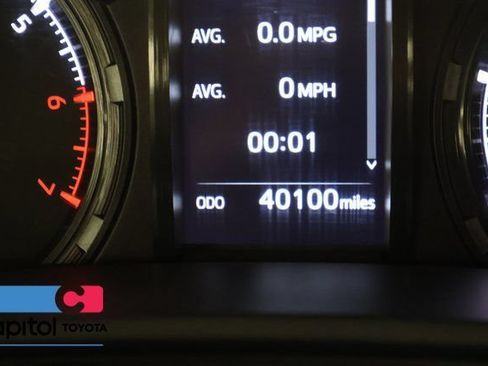 Used 2024 Toyota 4Runner SR5 AWD/4WD image 15
