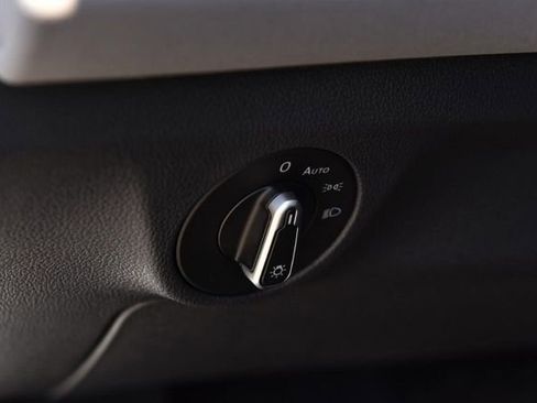 New 2026 Volkswagen Jetta SE FWD image 11