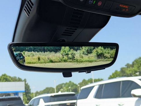 New 2026 Chevrolet Traverse LT w/ Midnight/Sport Edition FWD image 23