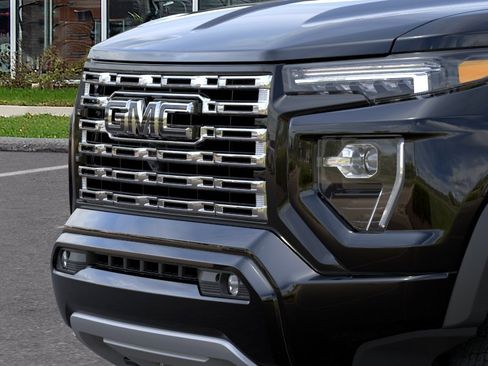 New 2026 GMC Canyon Denali w/ LPO, Denali Black Edition AWD/4WD image 13