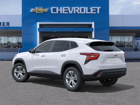 New 2026 Chevrolet Trax LS FWD image 28