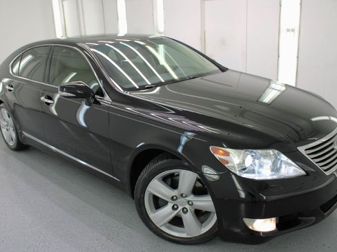 Used 2012 Lexus LS 460 w/ Comfort Pkg RWD image 29