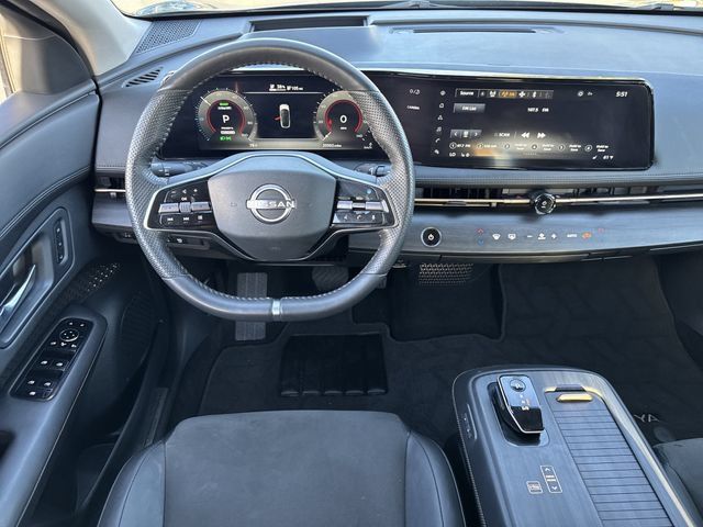 Used 2024 Nissan Ariya AWD image 13