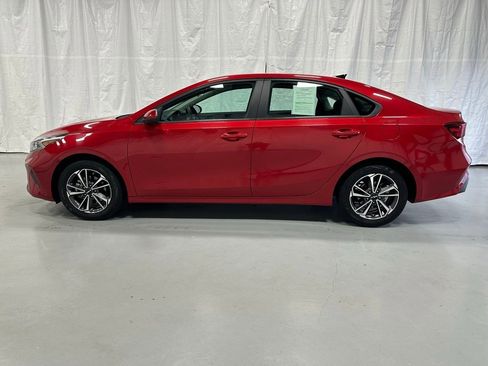 Used 2024 Kia Forte LXS image 4