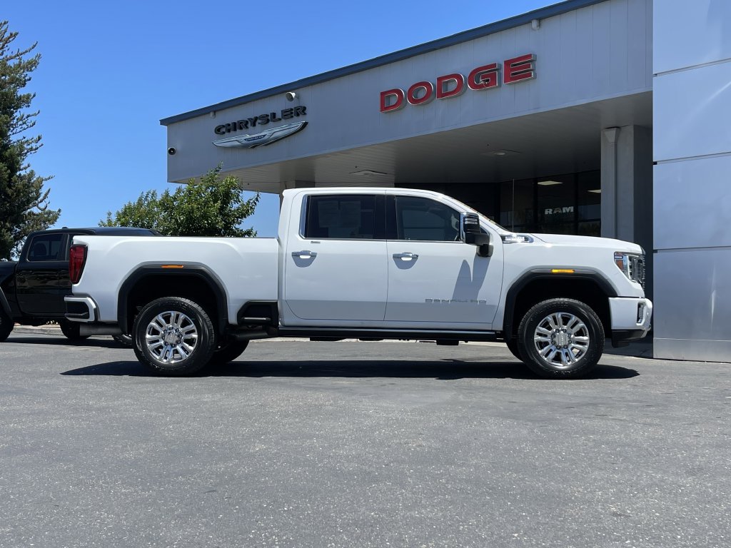 Used 2023 GMC Sierra 3500 Denali w/ Denali Ultimate Package AWD/4WD image 5