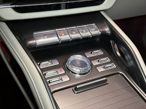 New 2026 Lincoln Nautilus Reserve AWD/4WD image 27