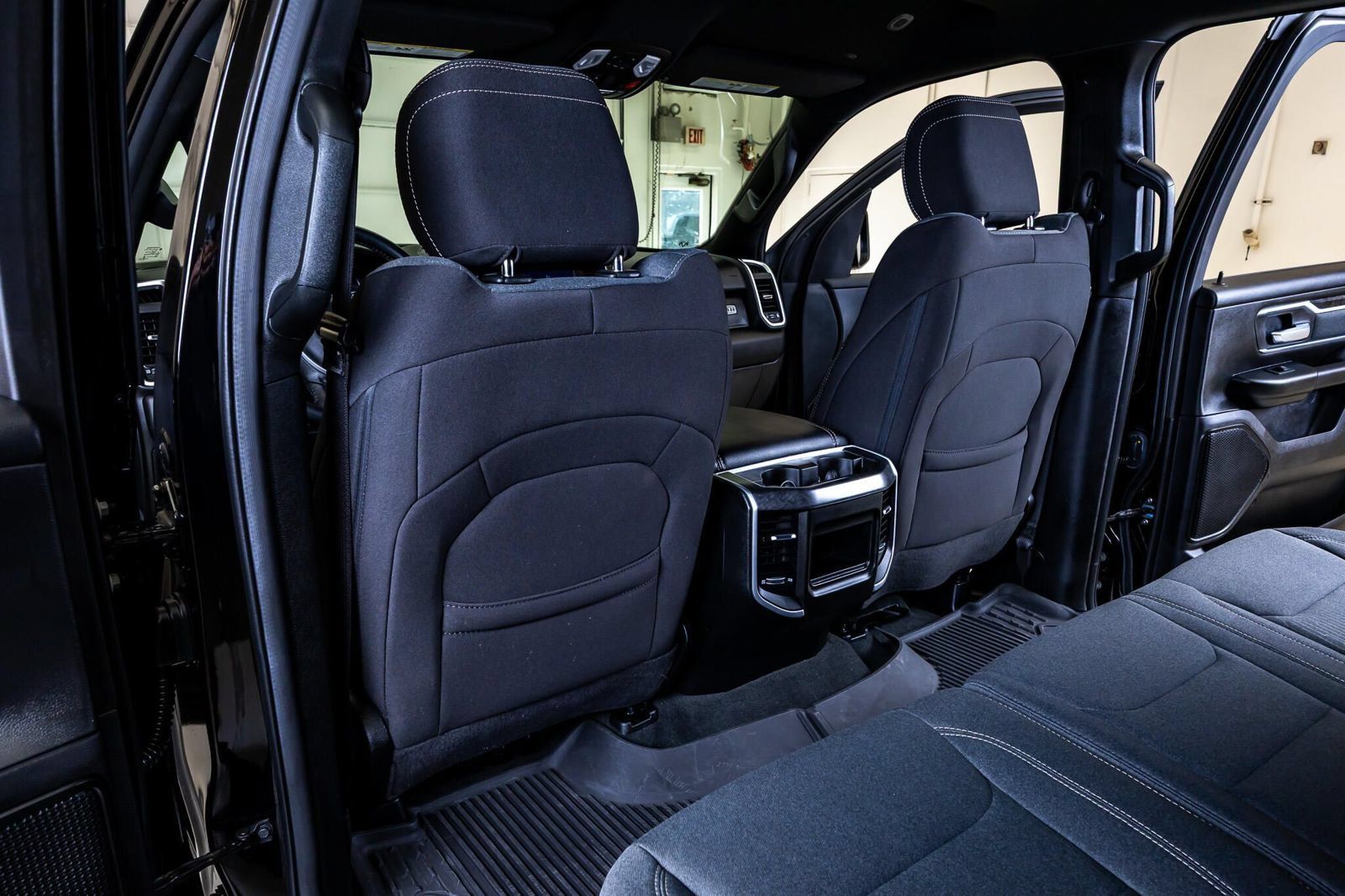 Used 2023 RAM 1500 Big Horn AWD/4WD image 30
