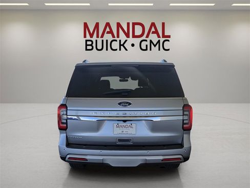 Used 2024 Ford Expedition Limited image 7