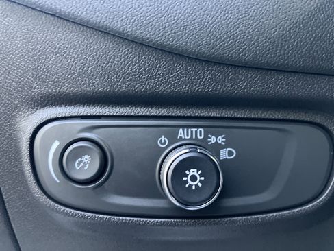 Used 2024 Chevrolet Equinox LT AWD/4WD image 23