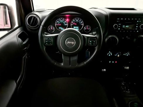 Used 2015 Jeep Wrangler Sport AWD/4WD image 28