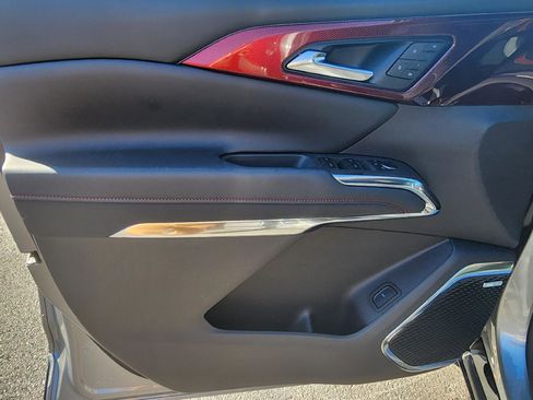 New 2026 Chevrolet Traverse RS image 12