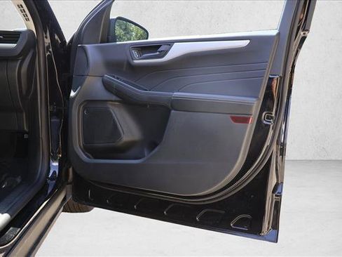 Used 2022 Ford Escape S FWD image 27