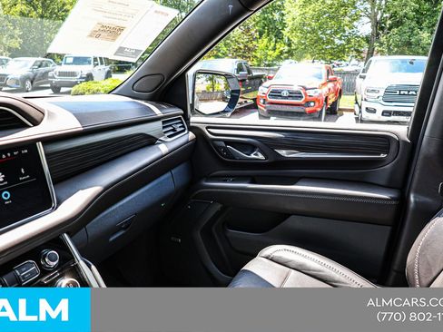 Used 2023 GMC Yukon Denali AWD/4WD image 36