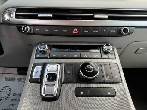 Used 2024 Hyundai Palisade SEL FWD image 25